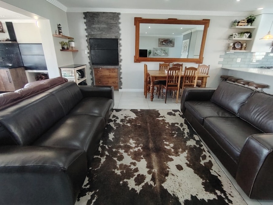 3 Bedroom Property for Sale in Hartenbos Central Western Cape